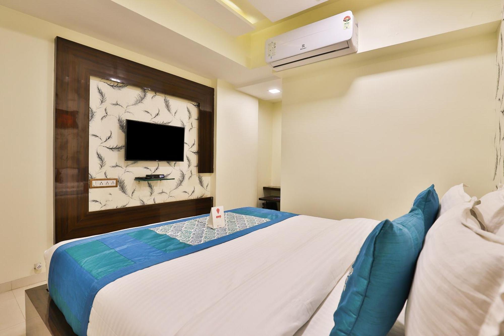 Hotel O Red Apple Ahmedabad Exterior photo