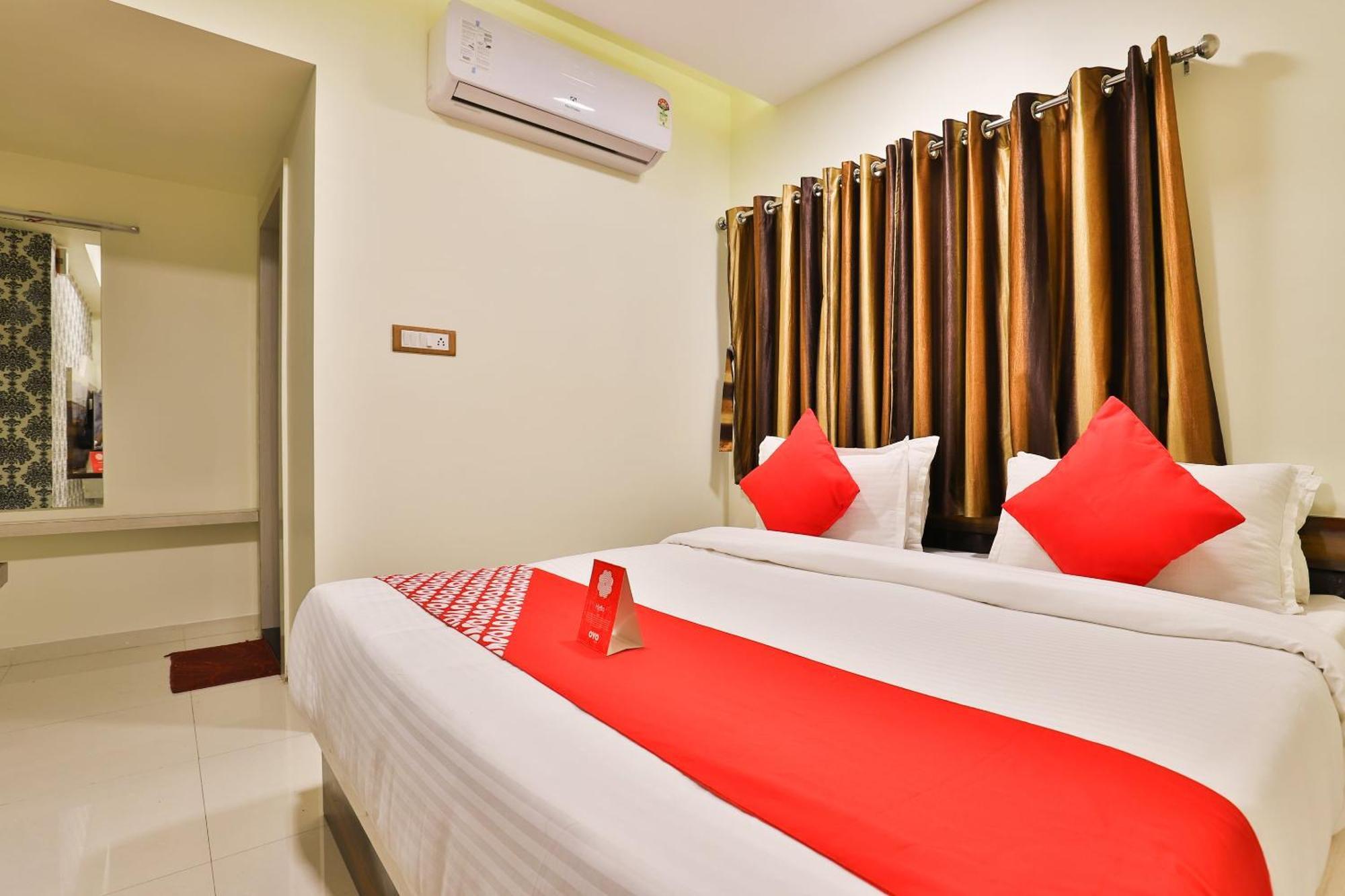Hotel O Red Apple Ahmedabad Exterior photo