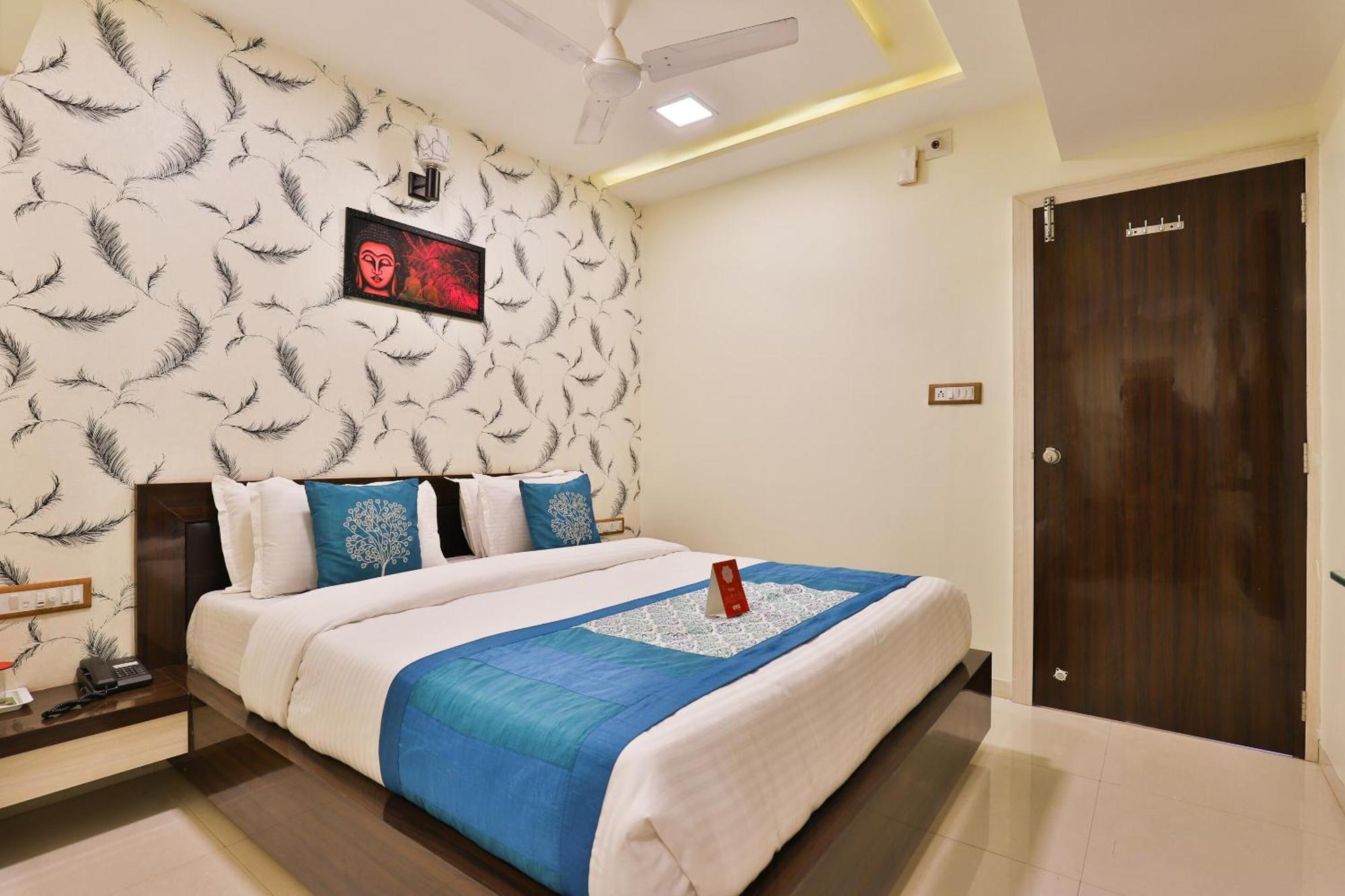 Hotel O Red Apple Ahmedabad Exterior photo